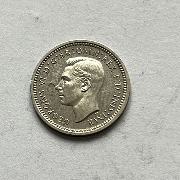 Maundy Threepence 1946